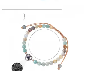 Detailed parameter display of adjustable beaded heart projection bracelet with dimensions