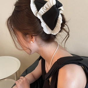 Large Bowknot Hair Claw Clip Fabric Pleated Ruffled Edge Black And White Korean Sweet Elegant French Vintage For Women
