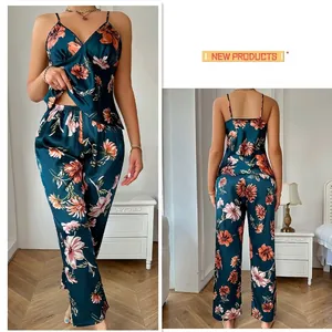 Ensemble pyjama élégant en satin de soie à fleurs avec caraco et pantalon pour femme