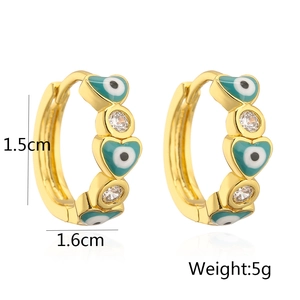 Detailed view of evil eye heart earrings with zircon inlay, 1.5cm x 1.6cm dimensions