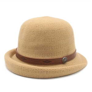 Women Vintage Rolled Edge Bowler Hat Bell Shaped Cotton Polyester Blend With Leather Band Metal Badge Retro Elegant