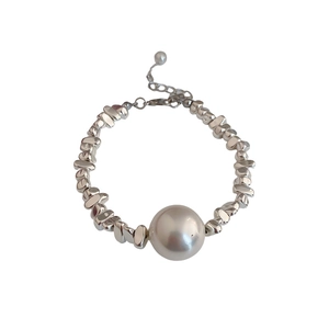 Irregular silver beads and pearl necklace with minimalist adjustable chain for women