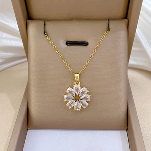 Collier Pendentif Fleur Zircon Rotatif Acier Titane Cuivre Zircone Cubique Luxe Élégant Bijoux Pour Femmes