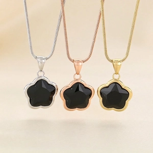 Flower Pendant Necklace Stainless Steel Black Glass Petal Clover Snake Bone Chain Jewelry For Women Fashion Light Luxury