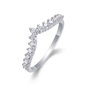 Bague en forme de V en argent sterling S925 sertie de pierres moissanite éclatantes
