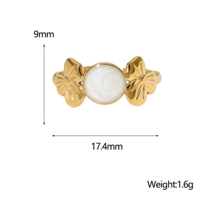 Detail showing 9mm gold flower ring dimensions and its lightweight 1.6g structure