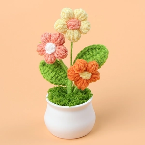 Mini maceta de flores de ganchillo hecha a mano con flores tejidas para hogar y coche