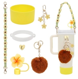 Detalle de cordón de girasol, funda de silicona y tapa de pajita para vasos