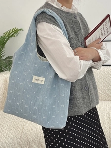 Sac fourre-tout en jean bleu clair avec motif nœud blanc et grande capacité