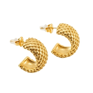 Boucles d'oreilles vintage en forme de C plaquées or 18K avec une finition perlée texturée