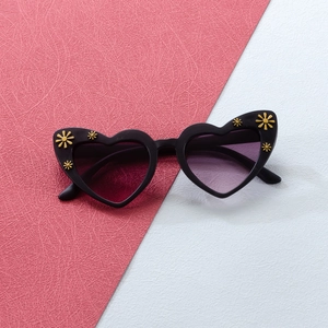 Kids heart sunglasses in black with floral daisy accents and purple gradient lenses