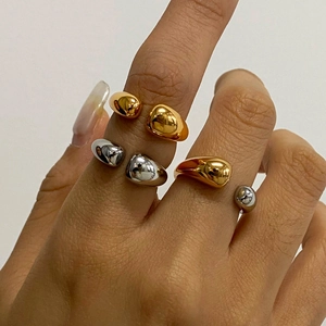 Minimalist bicolor titanium steel open rings with droplet design in gold and silver finish