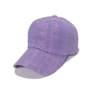 Casquette de baseball en tweed violet pour femmes avec texture vintage et visière courbée