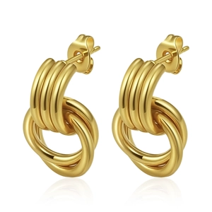 Interlocking gold multi-hoop earrings in polished stainless steel for women