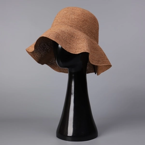 Raffia Straw Sun Hat Wide Wavy Brim Women Summer Foldable Breathable Beach Travel Elegant Hand Woven Accessories
