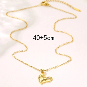 Elegant gold zircon heart necklace with textured surface and 40+5cm adjustable chain