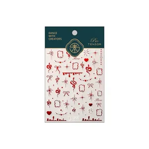 Adesivi per unghie rossi festivi TL-306 con motivi a fiocco e cuore su sfondo bianco