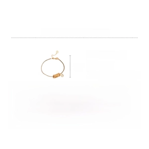 Details des 18 Karat vergoldeten Armbands mit Münzanhänger, Zirkon und Größenangaben
