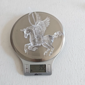 Transparent acrylic unicorn ornament weighing approximately 39.2 grams for Christmas tree