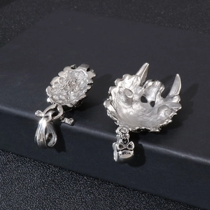 Hip hop silver 925 sterling silver Indian chief skull pendant with feather detail back view