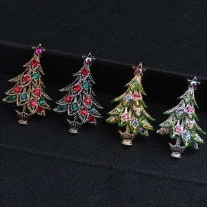 Elegant Christmas tree brooch with colorful rhinestones in gold and silver plating
