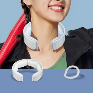 Cooling neck ring for summer heat relief with large ice surface and U-shaped design