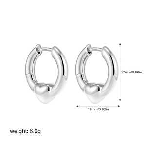 Detailed view showing dimensions of heart-shaped silver earrings with size and weight specs