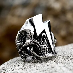 Skull Ring Stainless Steel Lightning Bolt Design Vintage Punk Gothic Biker Hip Hop Jewelry For Men And Women