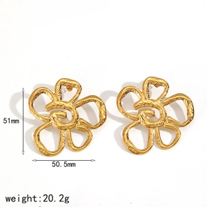 Detailed view of 18k gold plated flower earrings with dimensions 51mm and weight 20.2g