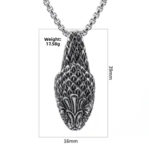 Macro detail of snake head pendant showing dimensions 39mm by 16mm and 17.58g weight