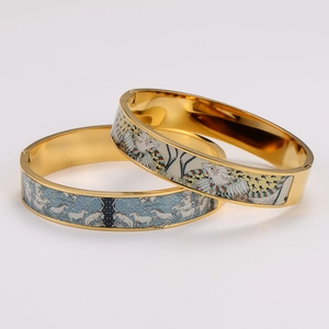 Luxury gold stainless steel hinged bangles with exquisite horse pattern enamel inlay