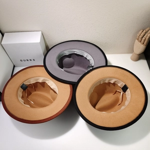 Three retro wide-brim fedora hats in wool felt with inner adjustable drawstrings