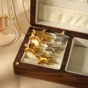 18K Gold Plated Stainless Steel Star Jewelry Pentagram Pendant Necklace And Stud Earrings 3D Rounded Polished For Women