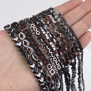 Diverse zwarte hematiet kralen in hart- en stervorm voor DIY-sieraden maken