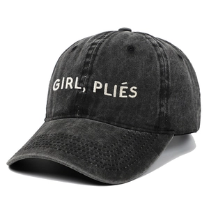 Casquette de baseball classique en coton lavé avec broderie GIRL PLIÉS en gris anthracite