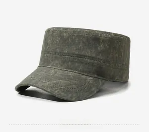 Vue latérale détaillée d'une casquette militaire délavée vintage pour hommes