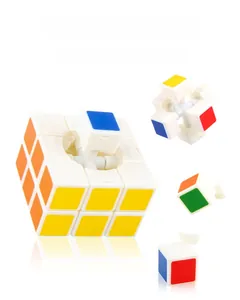Internal view of a 3x3 speed cube showing double vertical axis for stability