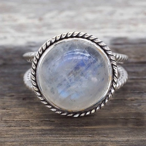 Retro double-layer moonstone ring in vintage silver finish with blue fire effect