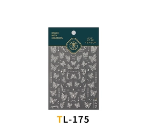 Détail macro des autocollants pour ongles papillon argentés TL-175 avec relief 3D