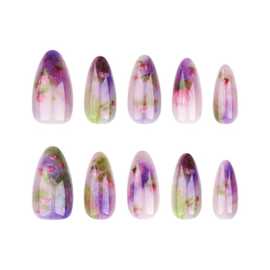 Faux ongles amande courts avec motif de lotus d'été sur base dégradée rose