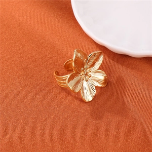 Vintage golden stainless steel flower ring with adjustable open band for women