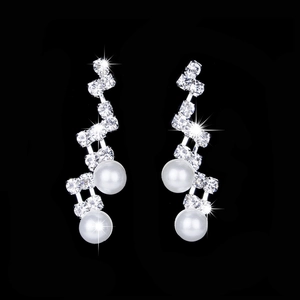 Parure de bijoux argentés avec boucles d'oreilles perles et strass pour les mariages
