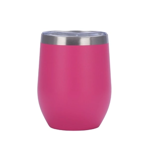 Détail du gobelet isotherme 12oz rose mat avec couvercle transparent et bord inox