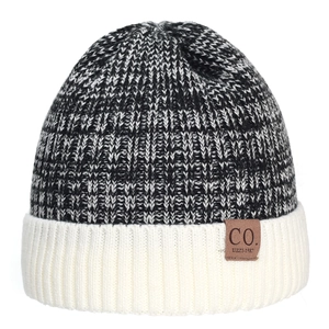 Men's double-layer winter beanie in black and white knit with white cuff and leather tag