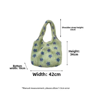 Guide des tailles du sac cabas en peluche verte à fleurs mesurant 42x34x10 cm
