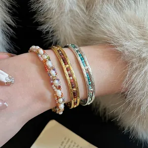 Bracelets joncs ethniques avec perles et ensemble de perles pour un style rétro chic