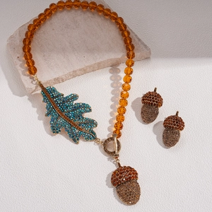 Exaggerated vintage jewelry set with crystal beads leaf and acorn pendant necklace