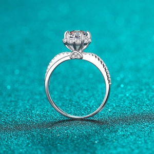 S925 sterling silver 1 carat moissanite ring with heart detail and side diamonds