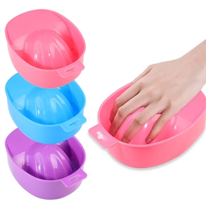Plastic Nail Soak Bowl Ergonomic Finger Slot Shell Design Hand Wash Soaker For Manicure Professional Salon Home DIY