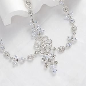Bohemian silver rhinestone hair chain with sparkling floral crystals for bridal headwear